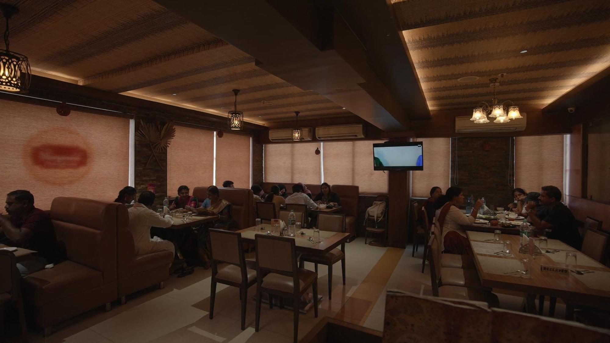Hotel Srr Grand Chennai Dış mekan fotoğraf