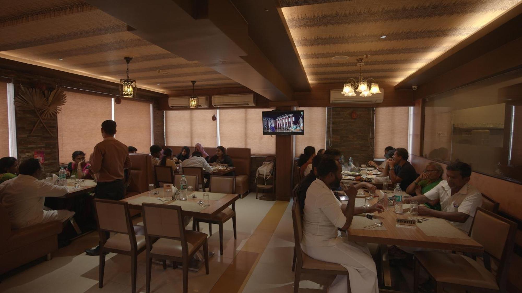 Hotel Srr Grand Chennai Dış mekan fotoğraf
