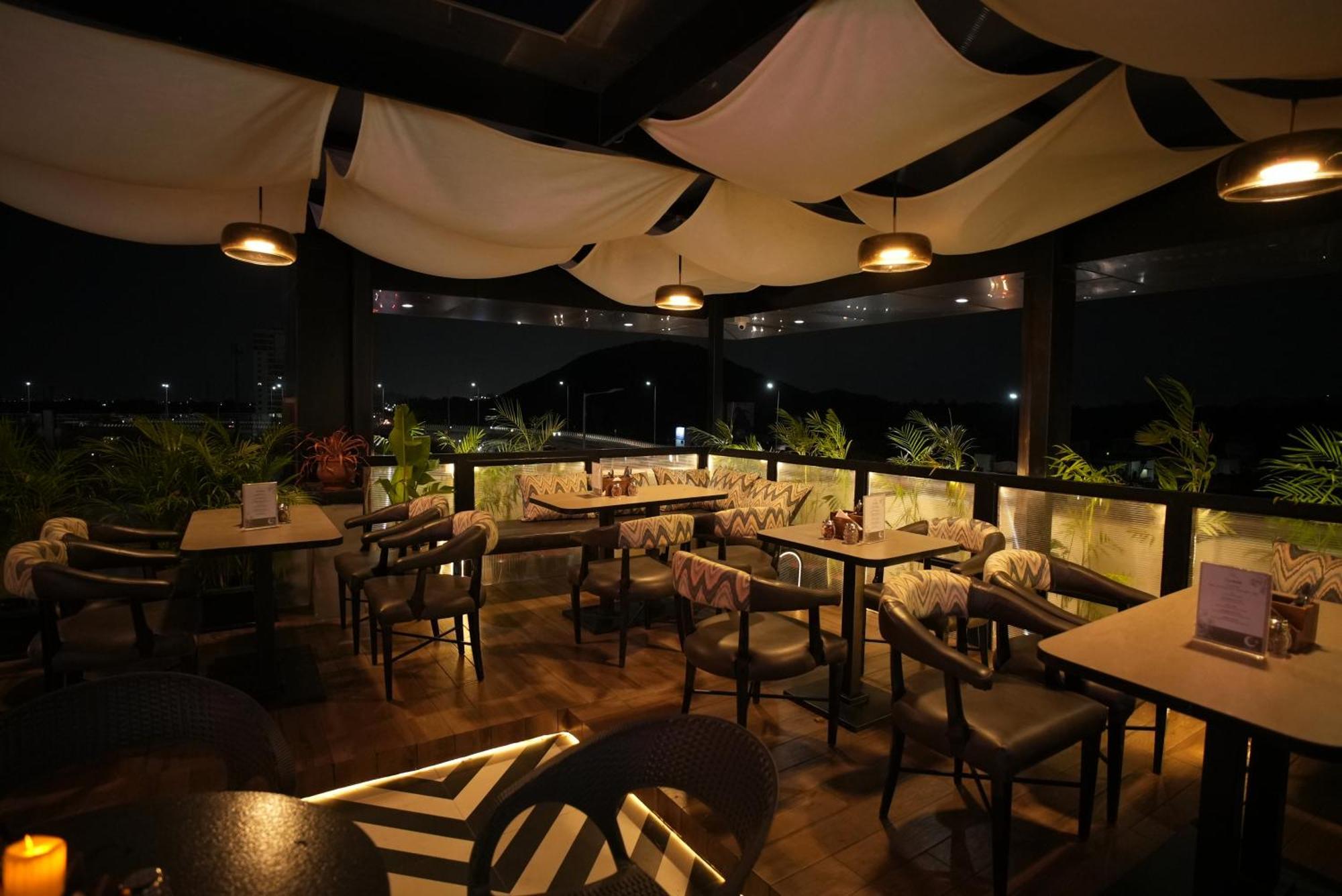 Hotel Srr Grand Chennai Dış mekan fotoğraf